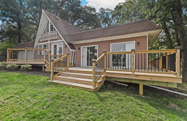 6 Bed 3 BA Spacious A-Frame Near Crown Point