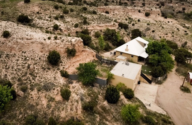 6-bedrooms, game room, incredible views, on 10 acres between Amarillo and Canyon