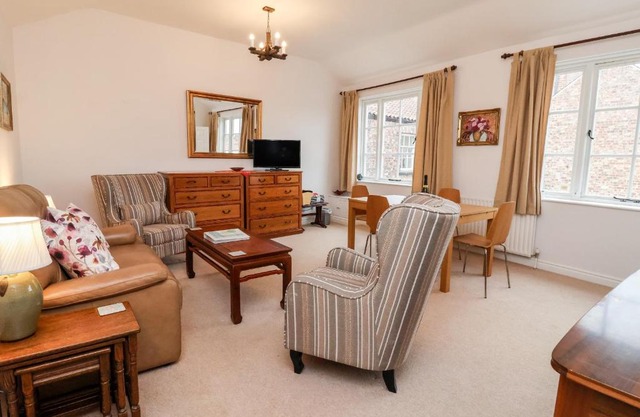 6 Granary Court