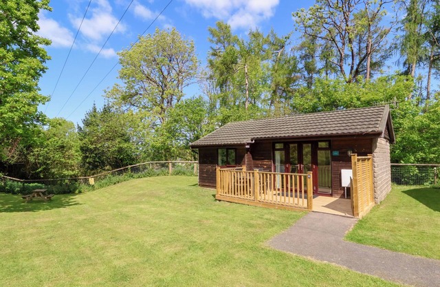 6 MANLEIGH PARK, pet friendly, with a garden in Combe Martin