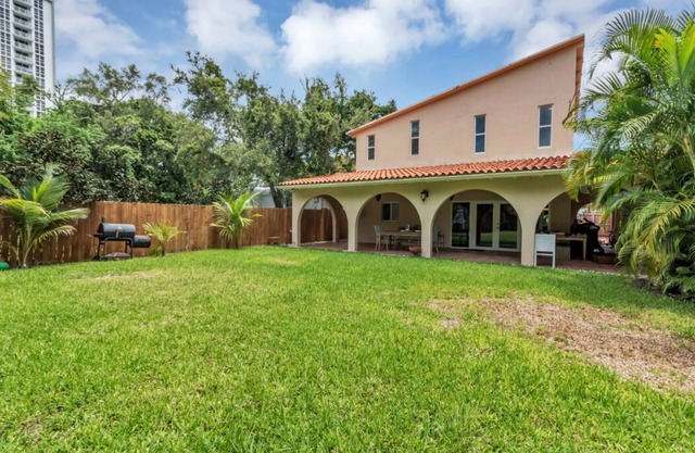 64 · Family Villa in Heart of Brickell, 15min to SoBe! Change listing Preview listing