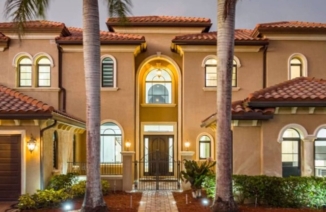 6500sf Luxe Design 8BR Mansion/Heated Pool/Cinema