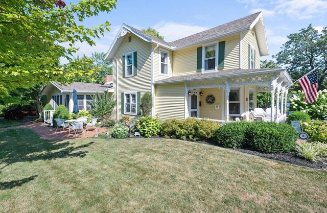 660 Walnut Quiet Location Located Close to the Pool and Pickleball!
