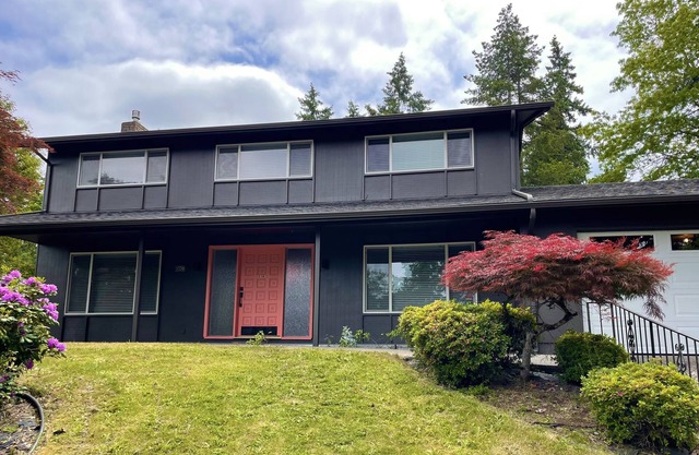 6BR-Spacious-Bright-Modern