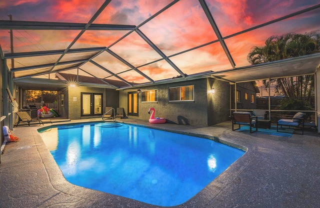 6mi to Beach, Villa w/Private Pool, Firepit
