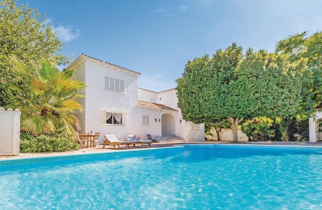 7 bedroom amazing home in Mijas Costa