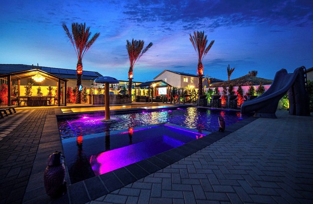 7 bedrooms! 9 beds! Exclusive Resort- Sol & Luna