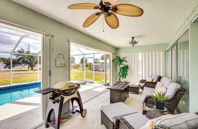 7 Mi to Beach: Family-Friendly Englewood Escape!