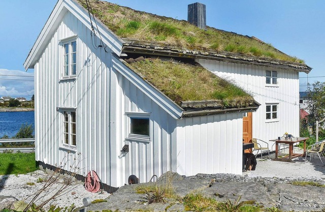 7 person holiday home in Averøy-By Traum