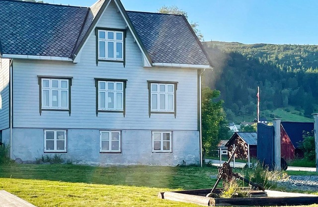 7 person holiday home in GURSKØY