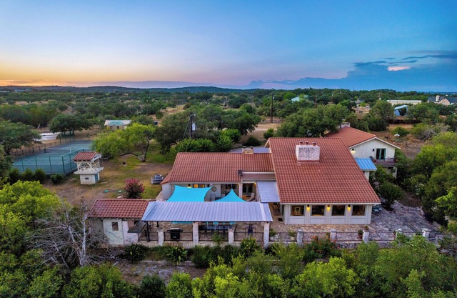 7br Home w/Pool - Perfect for Family Reunions
