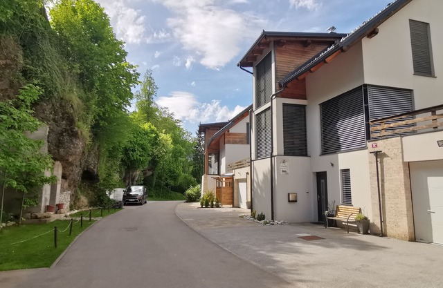 7thmill Apartments
