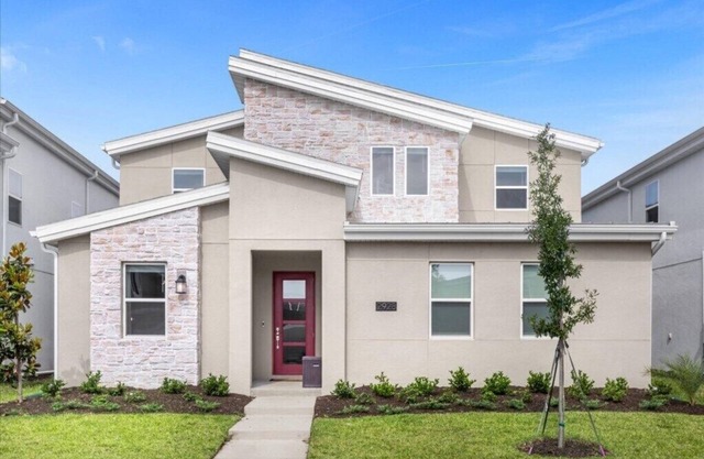 8 Bedroom/5 Bathroom Storey Lake (2928 PL)