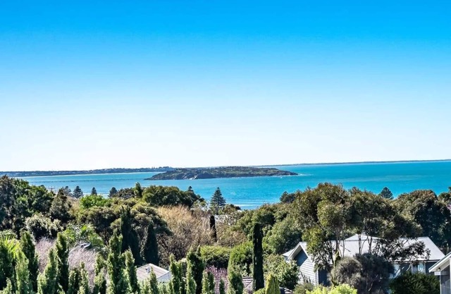 8 Davies St, Encounter Bay - Wi-Fi - Sea Views