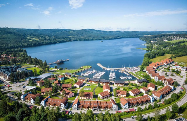 8-person apartment in the holiday park Landal Marina Lipno