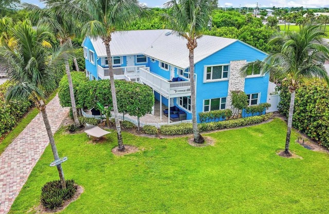 8BD Oceanfront Surfside Beach House | Large Groups