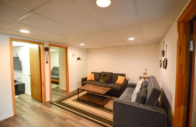8PPL|Pets Welcome| 2 Game Rms|Hot Tub|Large Deck