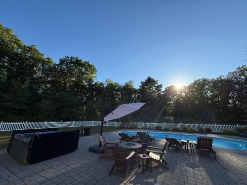 9 Bedroom Saratoga Home On 10 Acres, 4 Car Garage, In-Ground Heated Pool, HotTub, Gourmet Kitchen, Private Office Space