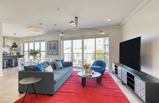 916 Main 12 Unit Buyout - Prvt 2 Floors, Sleeps 88 - Perfect For Group Travel