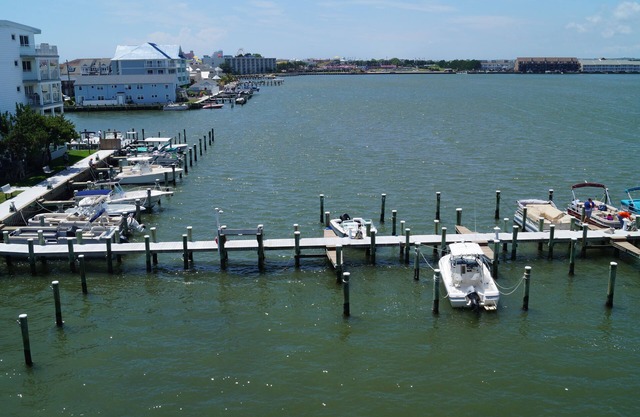A Bayside Boaters' Paradise - Pool - Family Fun - Next to Convention Center