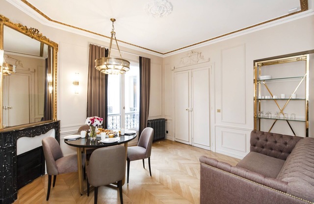 A Beautiful 2-BR apartment in the Champs-Elysées