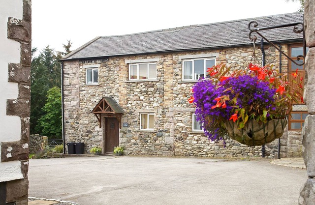 A Beautifully Converted Cottage - Ideal Location For Exploring The Lakes