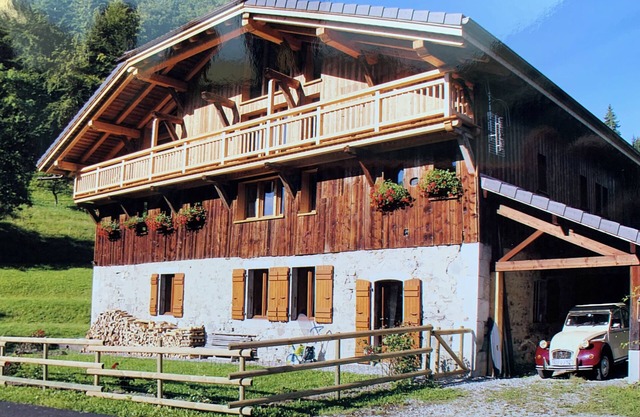 A cosy ancient farmhouse with a stunning view on the surrounding mountains