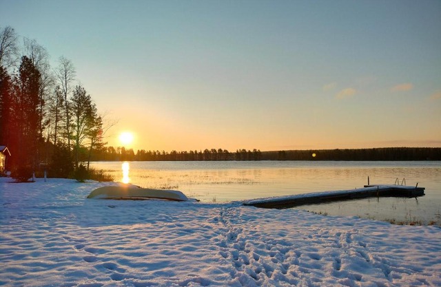 A cosy house by the lake, Perfect for families and couples