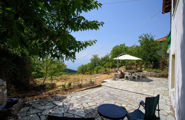 A Family Friendly Holiday Country House With View to Pagasitikos Gulf