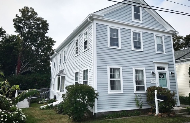A Family Heirloom - Historic 1839 Downtown Mystic Home