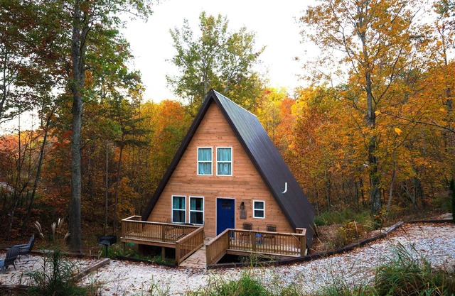 A-Frame Cabin | Hot Tub | Bluff Views | RRG
