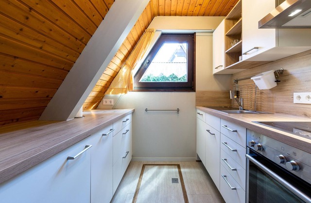 A-frame house (Type 8)