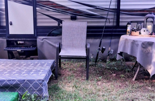 A full glamping experience that lets you escape & enjoy the serenity of nature.