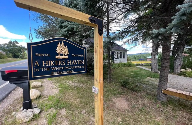 A Hiker’s Haven in The White MountainsnA cozy cottage with breathtaking view’s