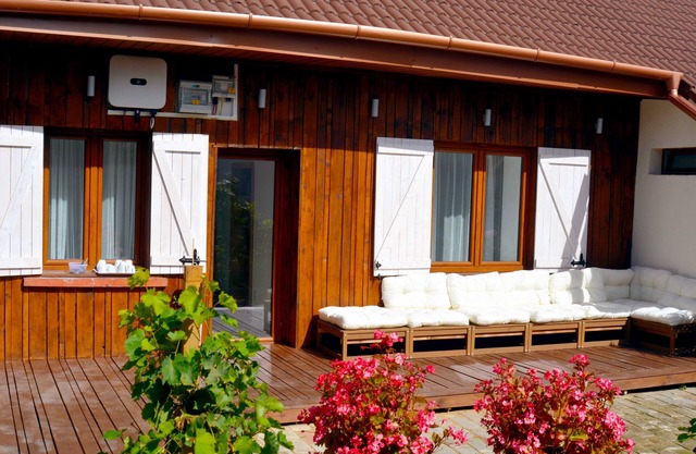 A Lizbett Cottage egy közel 100 éve épült vályogház