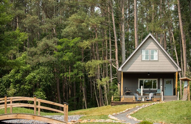 A majestic, water's edge retreat on the banks of the Shenandoah River