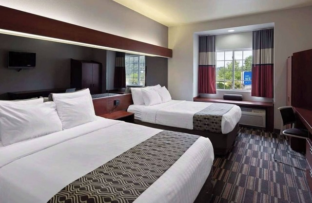 A Morgantown Gem Located at I-79: 3 Relaxing Rooms w/Free Breakfast