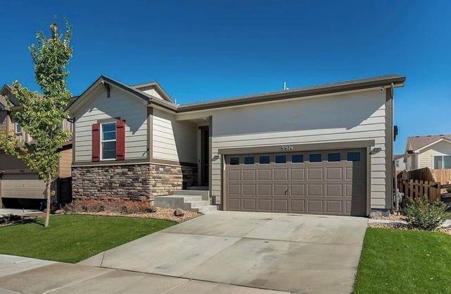 A nice cozy modern, stylish and spacious house in Denver