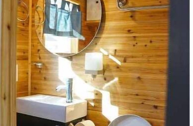 A Real Tiny Home Experience + A True Tiny Home Experience