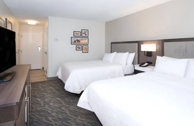 A Restful Stay w/ Two Queen Beds! Pets Allowed