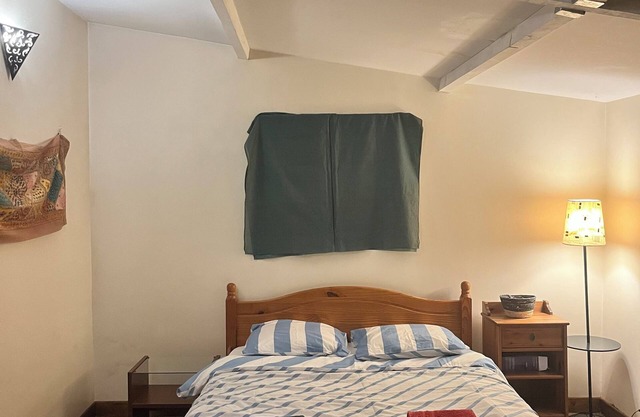 A room with a garden near Paris