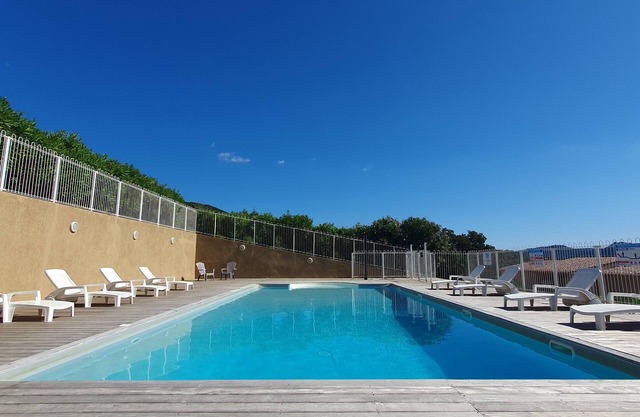 A SANTA:3 villas with swimming pool.6kms from the sea.PROMO.