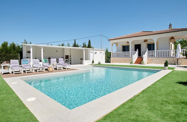 A two-storey cottage with private garden and soothing privacy.