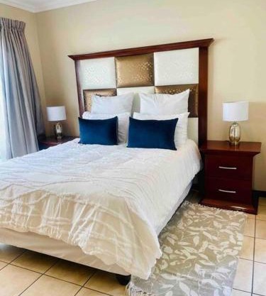 A Warm 3 bed Townhouse in a secure complex