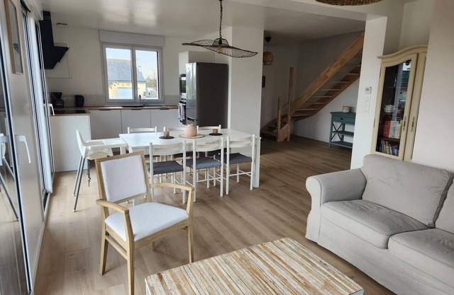 A Welcoming and Warm Place Only 5 Minutes Walk from the Sea (450 m)