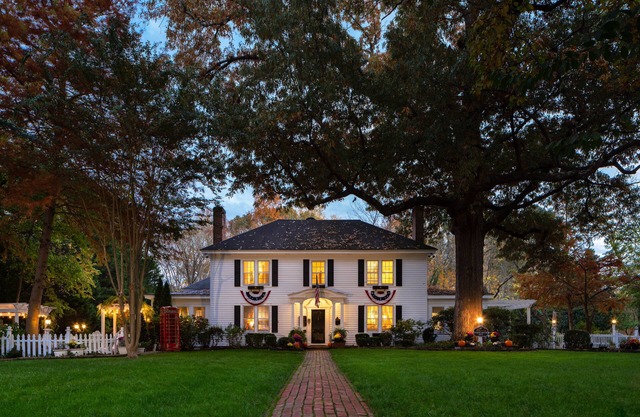 A Williamsburg White House