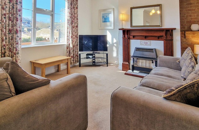 A wonderful holiday cottage close to the beach and town centre of Beer.