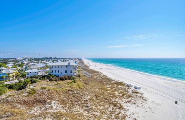 A518 | Renovated Pinnacle Port Condo + 2 Pools + Private Beach Access