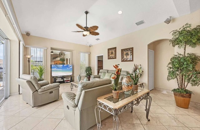 AA15432 South Gulf Cove 4