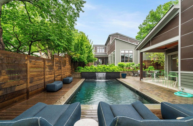 Above Nashville Urban | 1 Mile to Downtown! | Pool | 5 Beds | Office